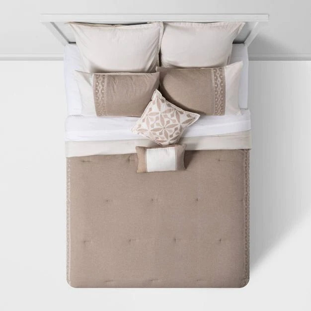 Threshold Hawley Comforter Set - In Queen - 19.5 x 13 x 20.5 -8Pieces Home Office Garden | HOG-HomeOfficeGarden | HOG-Home.Office.Garden