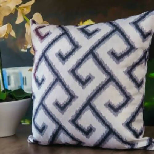 Throw Pillows HOG-Home, Office, Garden online marketplace