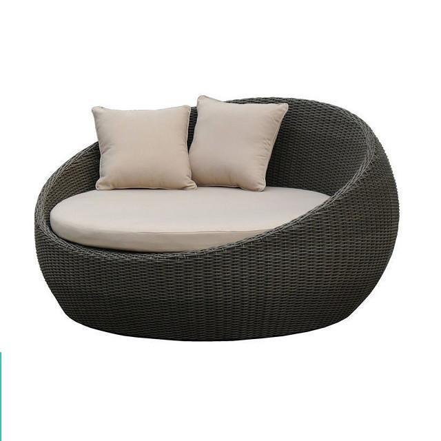 Outdoor Wicker Day Bed